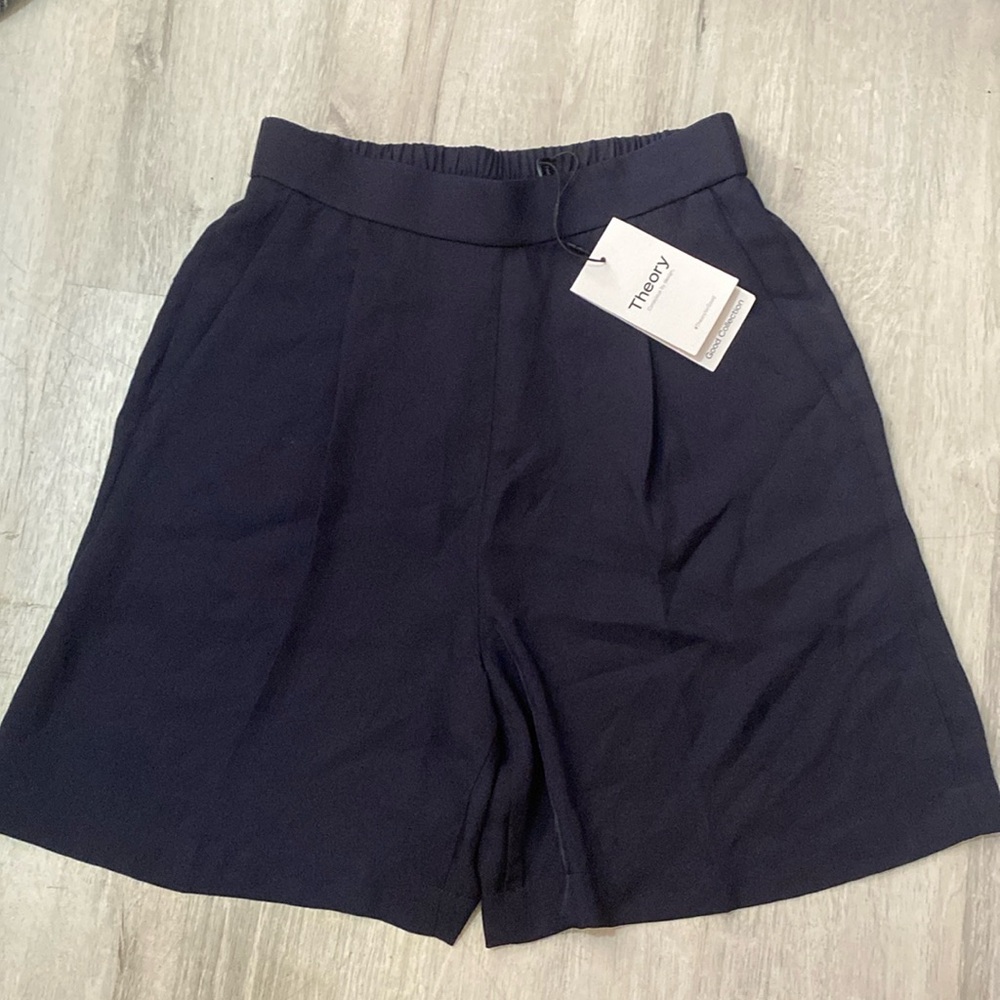 NWT Theory Navy Twill Pleated Pull On Shorts - Picture 3 of 12